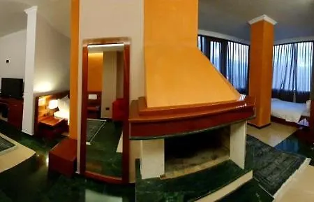 Hotel Nov 4*
