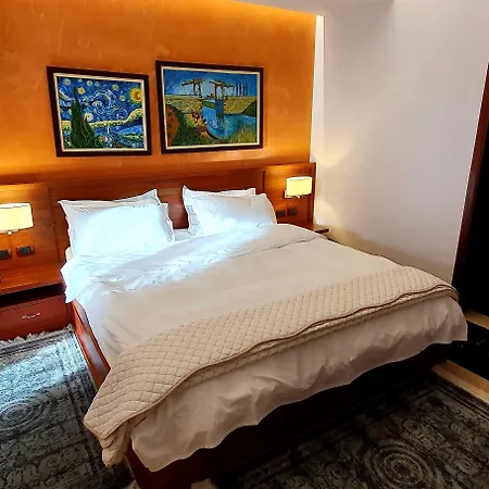 Nov Hotel